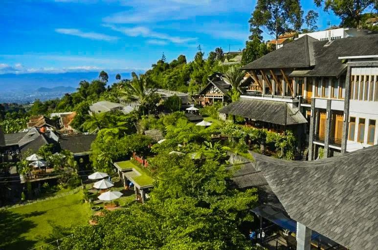 Rumah Stroberi Organic Farm & Family Lodge เล็มบัง ภายนอก รูปภาพ