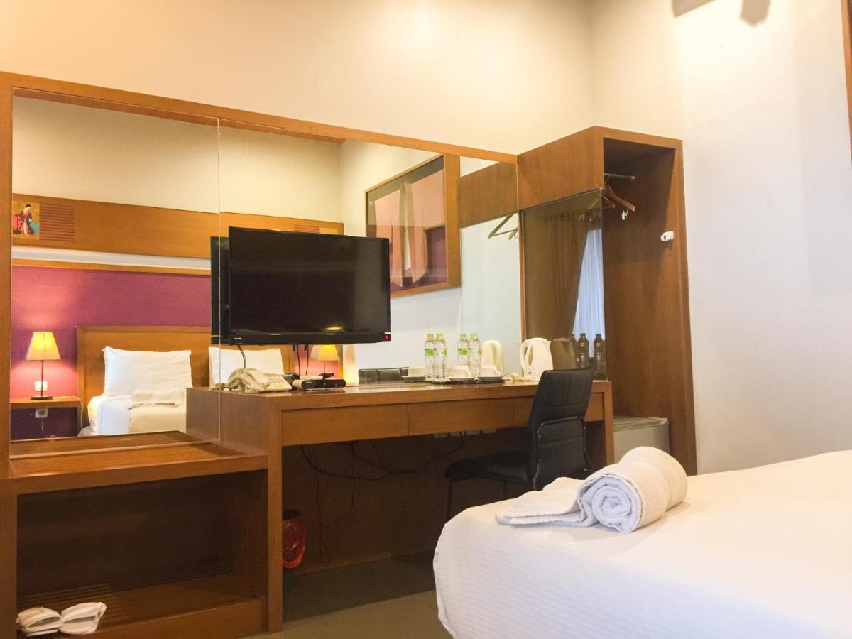 Rumah Stroberi Organic Farm & Family Lodge เล็มบัง ภายนอก รูปภาพ