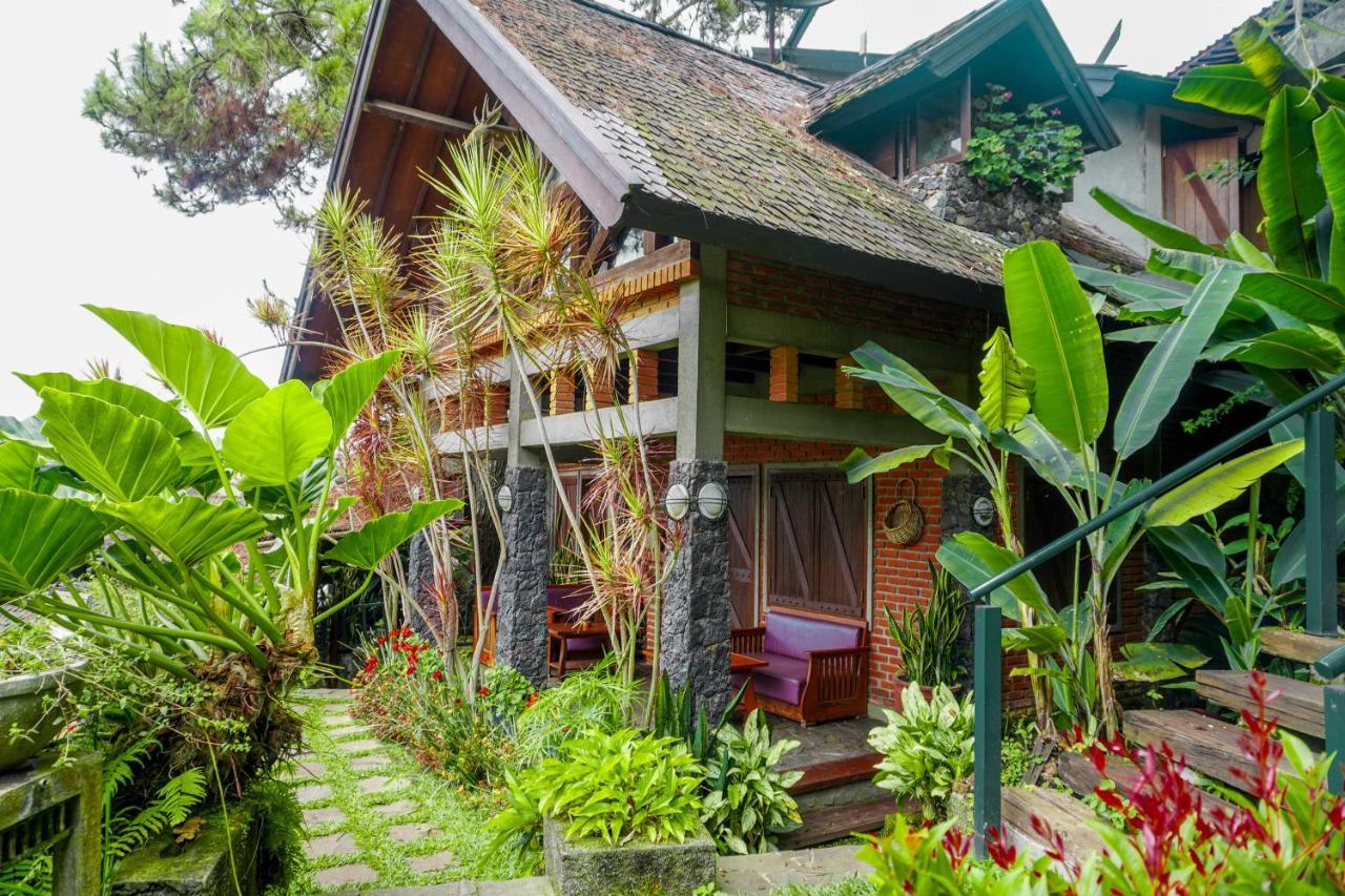 Rumah Stroberi Organic Farm & Family Lodge เล็มบัง ภายนอก รูปภาพ